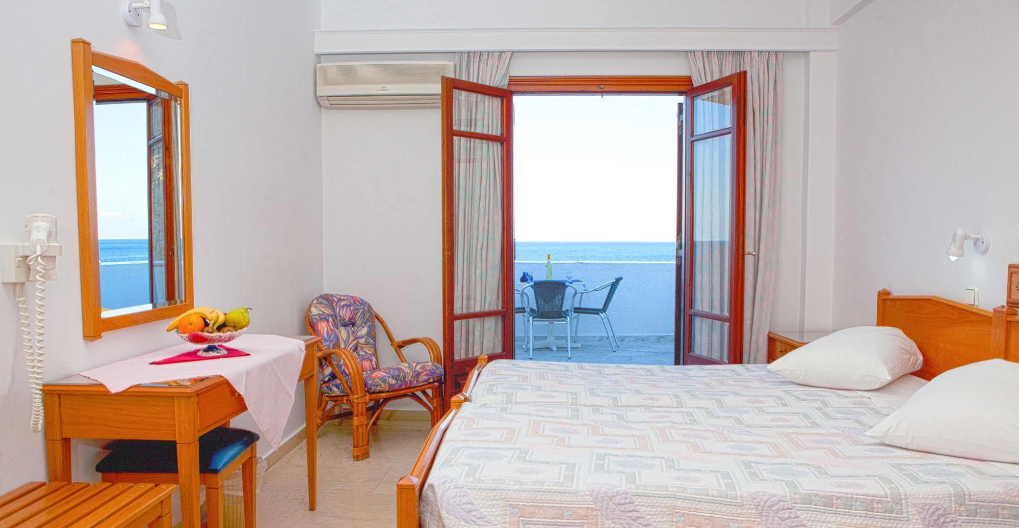Irini'S Rooms Fteoura Kamári Zewnętrze zdjęcie